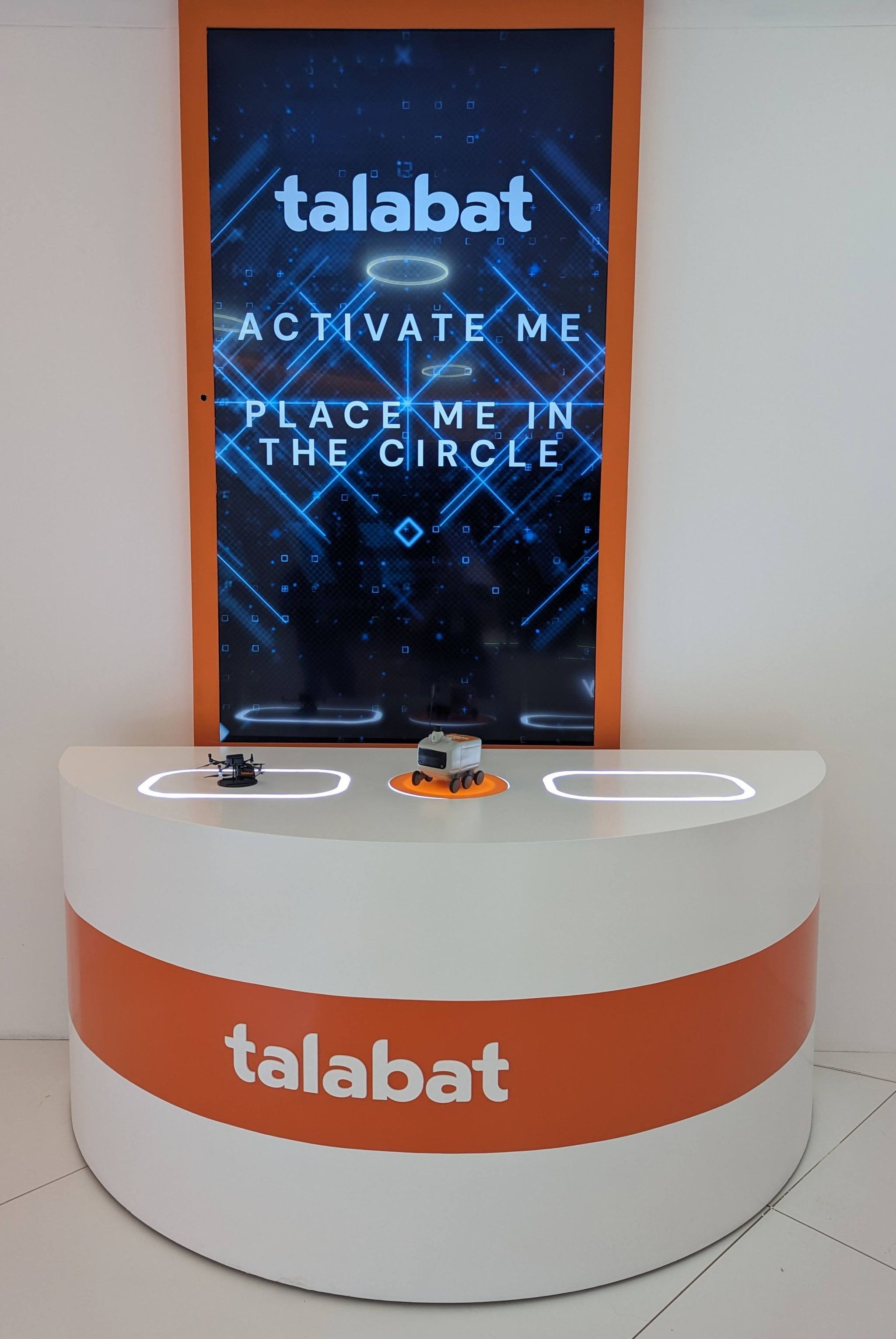 Talabat Interactive RFID Table – AI Summit Innovation Event, Dubai 5
